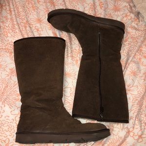 Brown tall ugg boots